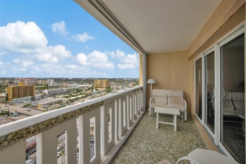 Copropriété à vendre à Pompano Beach, Floride: 3 chambres, 158.86 m2 № 1153666 - photo 27