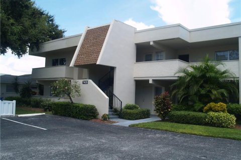 Copropriété à louer à Sarasota, Floride: 3 chambres, 134.15 m2 № 229923 - photo 1