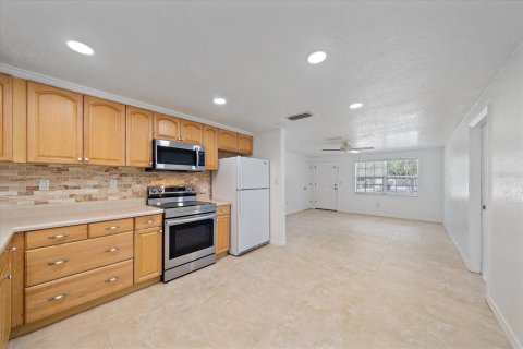 Casa en venta en Sarasota, Florida, 4 dormitorios, 170.1 m2 № 1384662 - foto 7