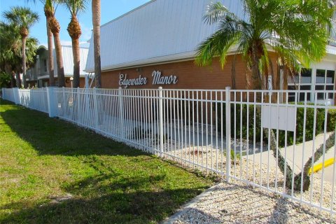 Condominio en venta en Port Charlotte, Florida, 3 dormitorios, 116.13 m2 № 983065 - foto 2