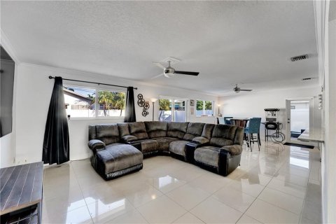 Villa ou maison à vendre à Deerfield Beach, Floride: 3 chambres, 202.16 m2 № 1221402 - photo 21