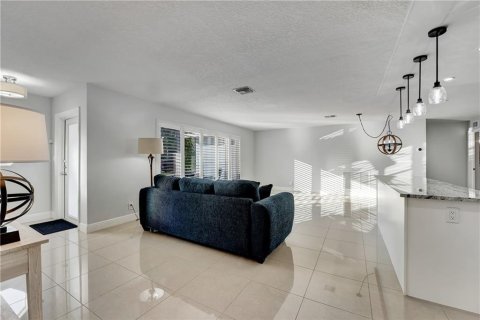 Villa ou maison à vendre à Deerfield Beach, Floride: 3 chambres, 202.16 m2 № 1221402 - photo 6