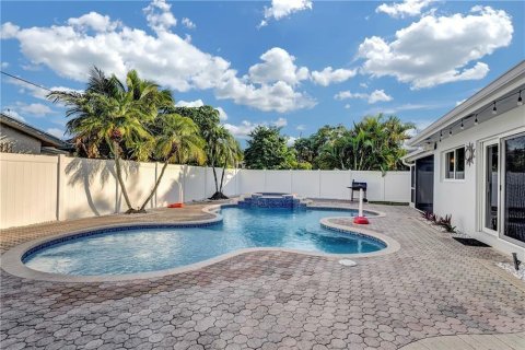 Casa en venta en Deerfield Beach, Florida, 3 dormitorios, 202.16 m2 № 1221402 - foto 29