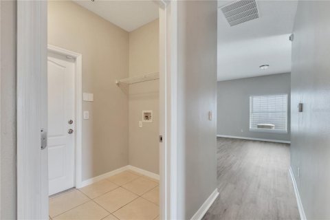 Villa ou maison à vendre à Kissimmee, Floride: 4 chambres, 166.76 m2 № 1211907 - photo 16