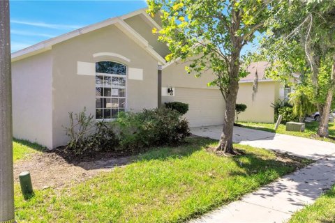 Villa ou maison à vendre à Kissimmee, Floride: 4 chambres, 166.76 m2 № 1211907 - photo 6