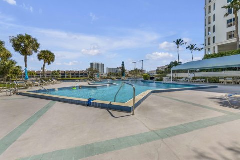 Condo in Pompano Beach, Florida, 2 bedrooms  № 1217390 - photo 29