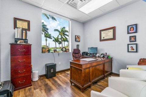 Immobilier commercial à vendre à West Palm Beach, Floride № 1103120 - photo 20