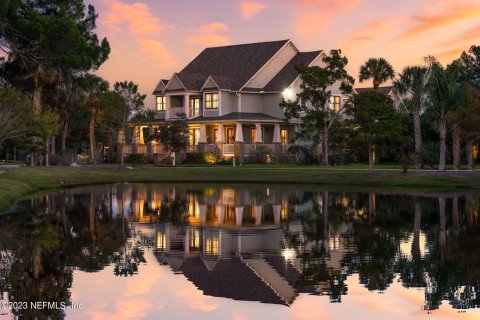 Villa ou maison à vendre à Saint Augustine, Floride: 6 chambres, 386.47 m2 № 817853 - photo 1