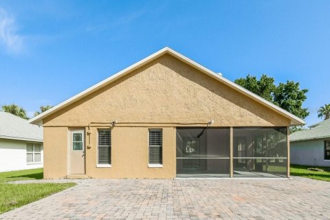 Villa ou maison à louer à Orlando, Floride: 3 chambres, 132.39 m2 № 1352672 - photo 16