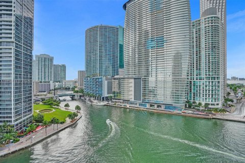 Condo in Miami, Florida, 2 bedrooms  № 1362717 - photo 18