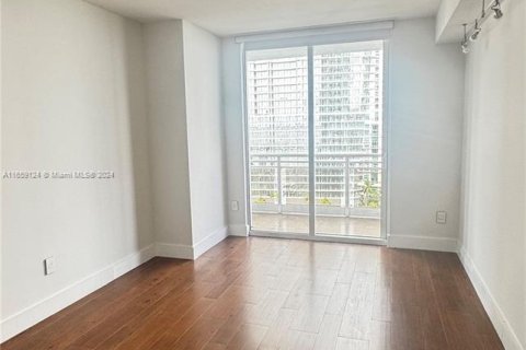 Condo in Miami, Florida, 2 bedrooms  № 1362717 - photo 13