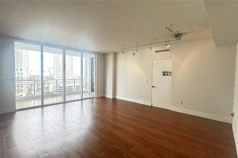 Condo in Miami, Florida, 2 bedrooms  № 1362717 - photo 27