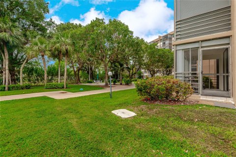 Copropriété à vendre à Pembroke Pines, Floride: 2 chambres, 117.06 m2 № 1160870 - photo 26