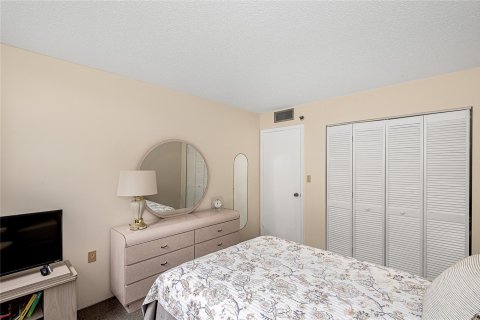 Copropriété à vendre à Pembroke Pines, Floride: 2 chambres, 117.06 m2 № 1160870 - photo 9