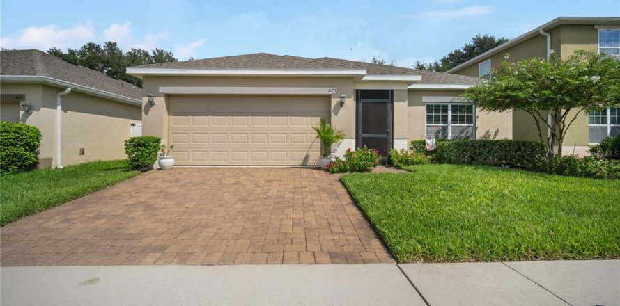 House in Davenport, Florida 4 bedrooms, 172.43 sq.m. № 1371288