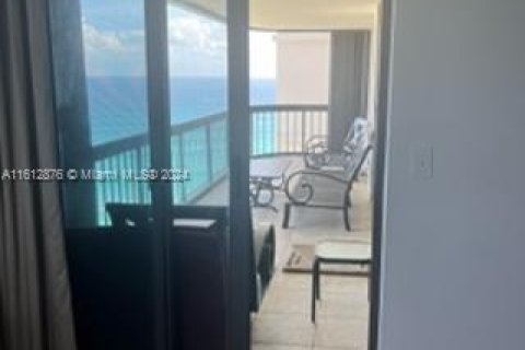 Copropriété à vendre à Riviera Beach, Floride: 2 chambres, 119.94 m2 № 1234738 - photo 4