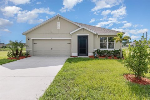 Villa ou maison à vendre à Palm Bay, Floride: 3 chambres, 155.7 m2 № 1382221 - photo 4