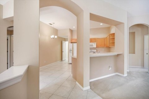 Condo in Sun City Center, Florida, 2 bedrooms  № 1382219 - photo 4