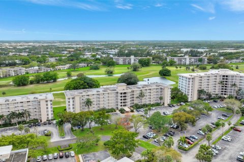 Copropriété à vendre à Pompano Beach, Floride: 1 chambre, 89.19 m2 № 1080667 - photo 7