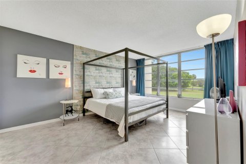 Copropriété à vendre à Pompano Beach, Floride: 1 chambre, 89.19 m2 № 1080667 - photo 26