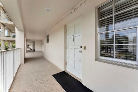 Copropriété à vendre à Pompano Beach, Floride: 1 chambre, 89.19 m2 № 1080667 - photo 18