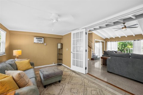 Villa ou maison à vendre à Fort Lauderdale, Floride: 5 chambres, 244.24 m2 № 1080617 - photo 20