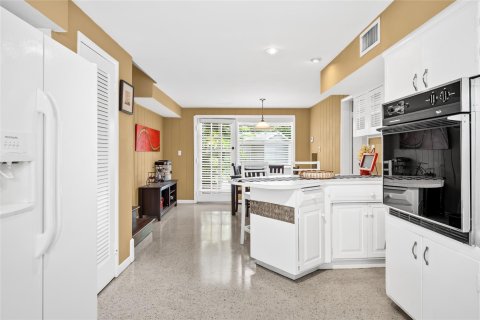 Villa ou maison à vendre à Fort Lauderdale, Floride: 5 chambres, 244.24 m2 № 1080617 - photo 18