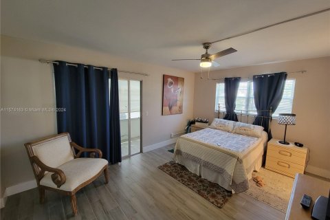 Condominio en venta en Deerfield Beach, Florida, 1 dormitorio, 65.03 m2 № 1153693 - foto 13