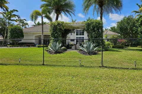 House in Davie, Florida 6 bedrooms, 602.94 sq.m. № 1153733 - photo 5