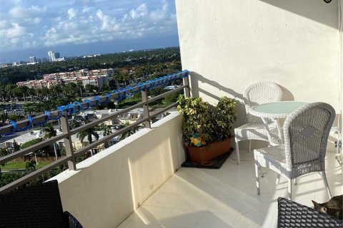 Condominio en venta en Hallandale Beach, Florida, 2 dormitorios, 146.79 m2 № 1353949 - foto 20