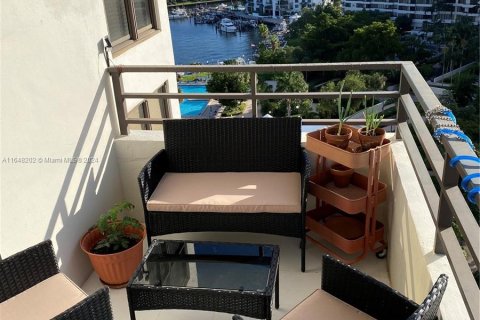 Condominio en venta en Hallandale Beach, Florida, 2 dormitorios, 146.79 m2 № 1353949 - foto 19