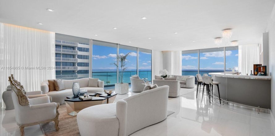 Condominio en Bal Harbour, Florida, 3 dormitorios  № 1357221