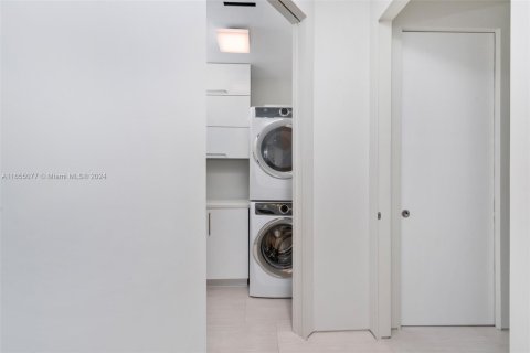 Copropriété à vendre à Miami Beach, Floride: 2 chambres, 148.18 m2 № 1357223 - photo 29