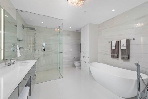 Condominio en venta en Miami Beach, Florida, 2 dormitorios, 148.18 m2 № 1357223 - foto 22