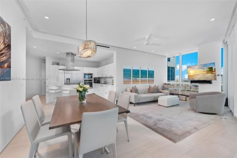 Copropriété à vendre à Miami Beach, Floride: 2 chambres, 148.18 m2 № 1357223 - photo 11