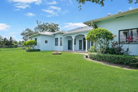 Villa ou maison à vendre à Palmetto Bay, Floride: 5 chambres, 298.12 m2 № 1281518 - photo 30