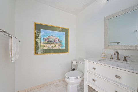 Casa en venta en Palm City, Florida, 3 dormitorios, 324.6 m2 № 1151537 - foto 9