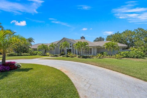 Casa en venta en Palm City, Florida, 3 dormitorios, 324.6 m2 № 1151537 - foto 2