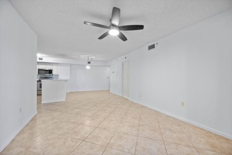 Copropriété à vendre à Tequesta, Floride: 2 chambres, 92.07 m2 № 1151454 - photo 15