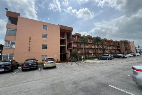 Condominio en venta en Sunrise, Florida, 2 dormitorios, 85.84 m2 № 1221350 - foto 12