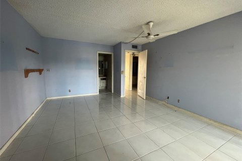 Condo in Deerfield Beach, Florida, 2 bedrooms  № 1221392 - photo 5