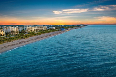 Condo in Jupiter, Florida, 3 bedrooms  № 1221356 - photo 1