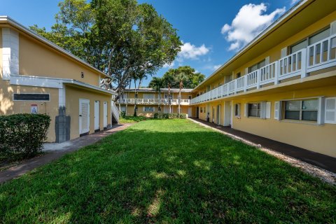 Copropriété à vendre à Deerfield Beach, Floride: 3 chambres, 92.9 m2 № 1221394 - photo 2