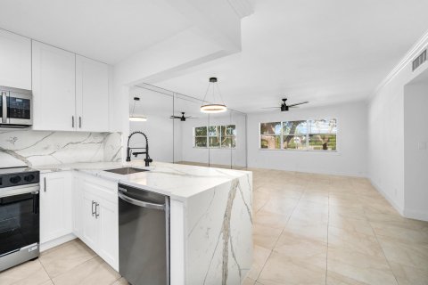 Copropriété à vendre à Deerfield Beach, Floride: 3 chambres, 92.9 m2 № 1221394 - photo 16