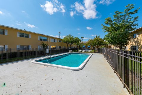 Copropriété à vendre à Deerfield Beach, Floride: 3 chambres, 92.9 m2 № 1221394 - photo 1