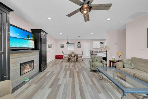 Купить коммерческую недвижимость в Энглвуд, Флорида 2 спальни, 131.27м2, № 1156936 - фото 23