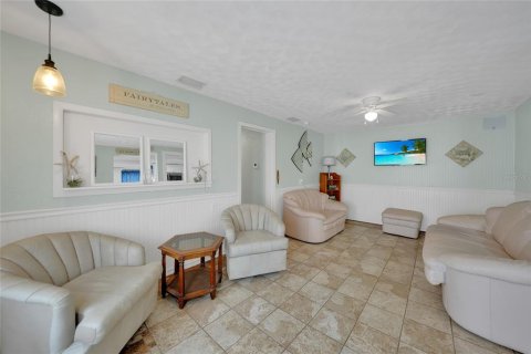 Купить коммерческую недвижимость в Энглвуд, Флорида 2 спальни, 131.27м2, № 1156936 - фото 7