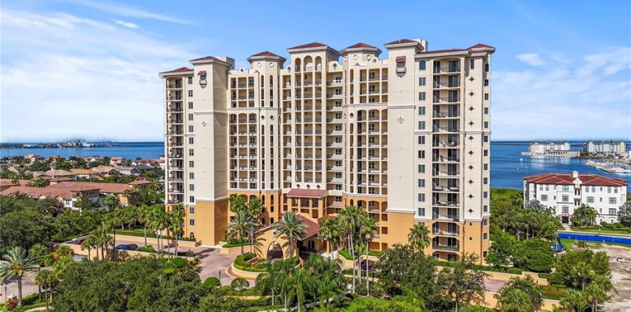 Condominio en Tampa, Florida, 3 dormitorios  № 1278869