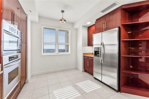 Copropriété à vendre à Tampa, Floride: 3 chambres, 185.8 m2 № 1278869 - photo 11