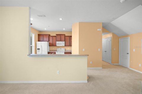 Condo in Orlando, Florida, 3 bedrooms  № 1112660 - photo 9